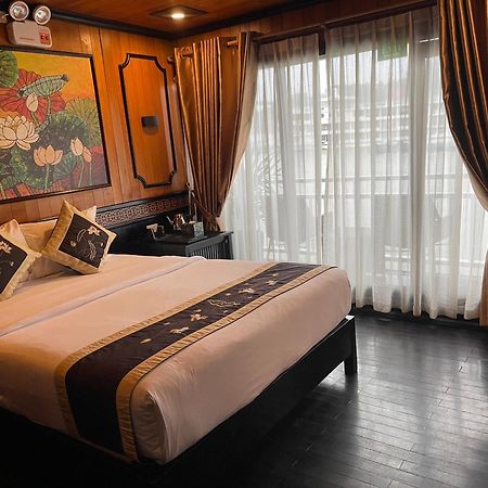 Hotel Halong Arcadia Cruise à Hạ Long Extérieur photo
