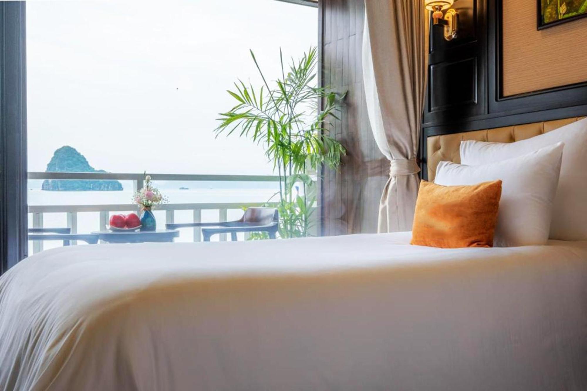 Hotel Halong Arcadia Cruise à Hạ Long Extérieur photo