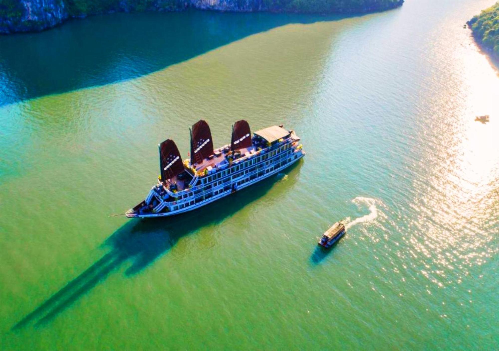 Hotel Halong Arcadia Cruise à Hạ Long Extérieur photo