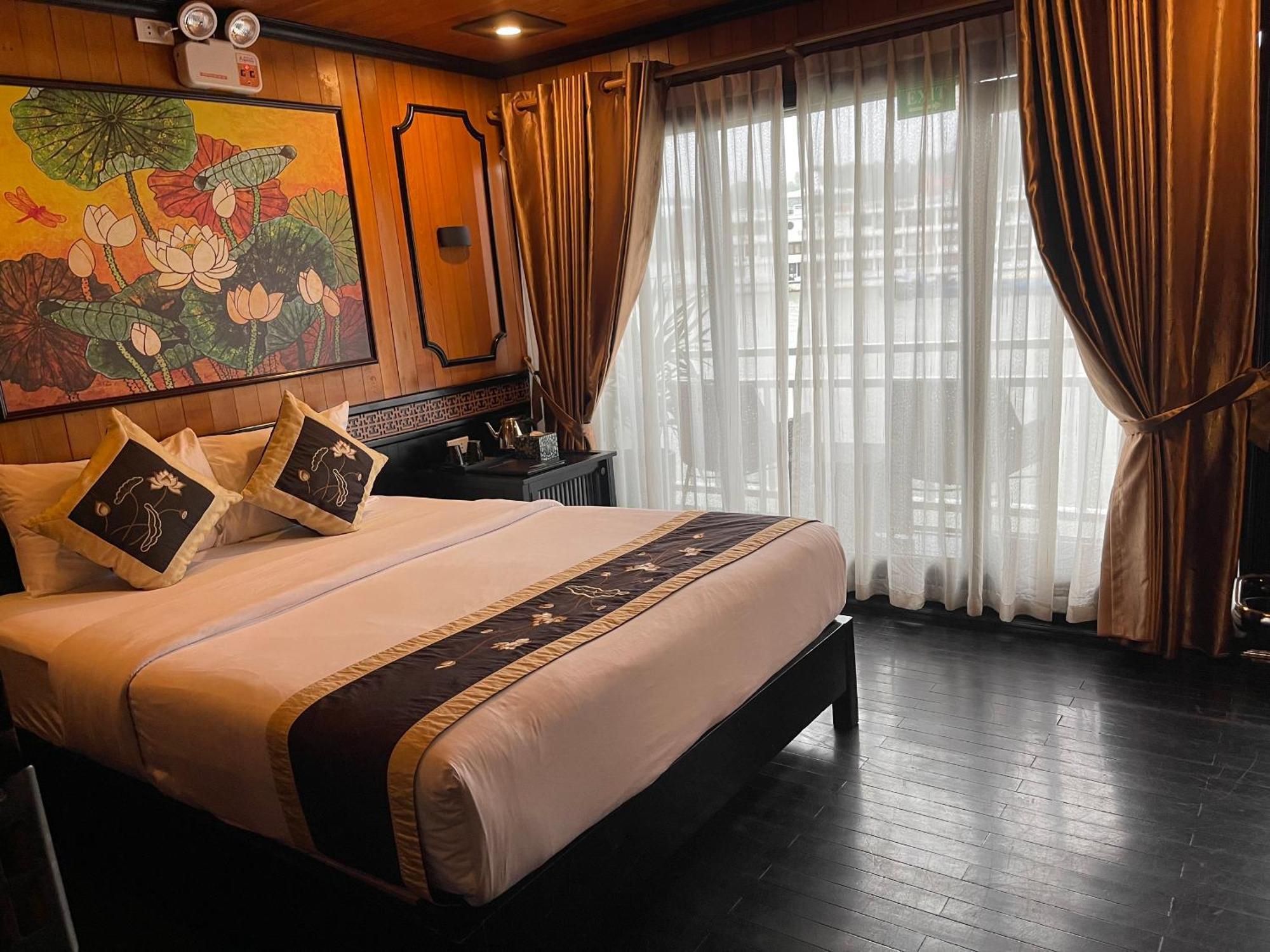 Hotel Halong Arcadia Cruise à Hạ Long Extérieur photo